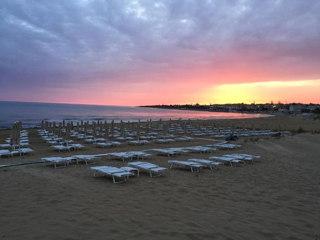 Modica Beach Resort Marina di Modica Bagian luar foto